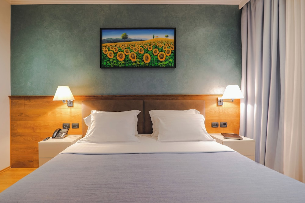 Standard, Twin Beds