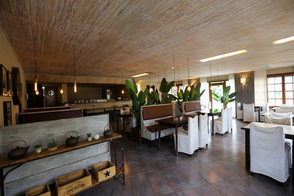 Bahía Redonda Hotel 24/50