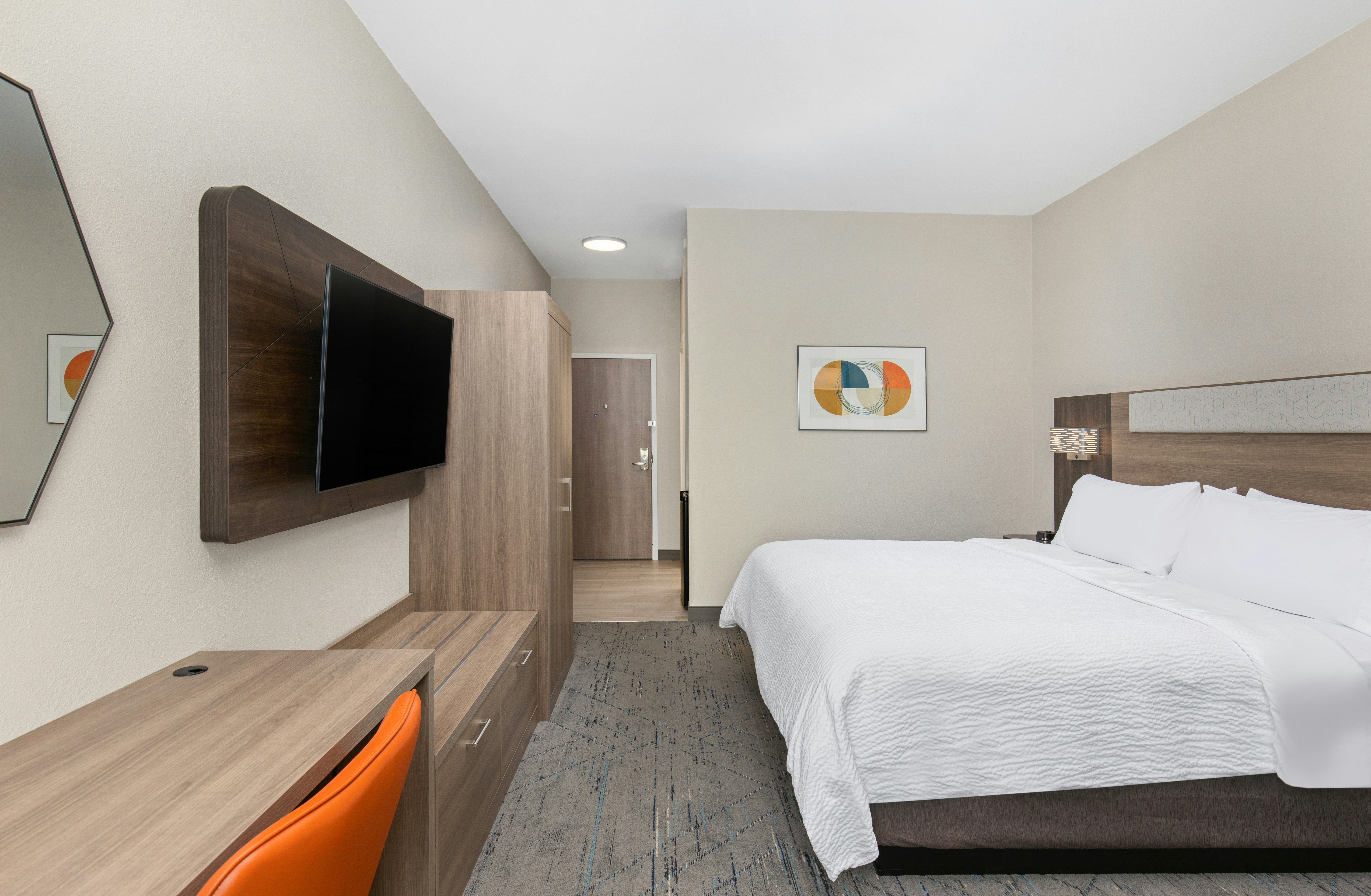 Leisure, King Bed