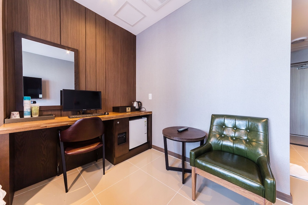 Incheon Hotel Bluemarine 32/50