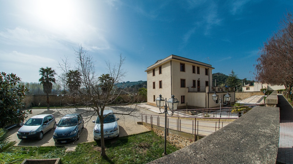 Hotel Al Ritrovo 36/38