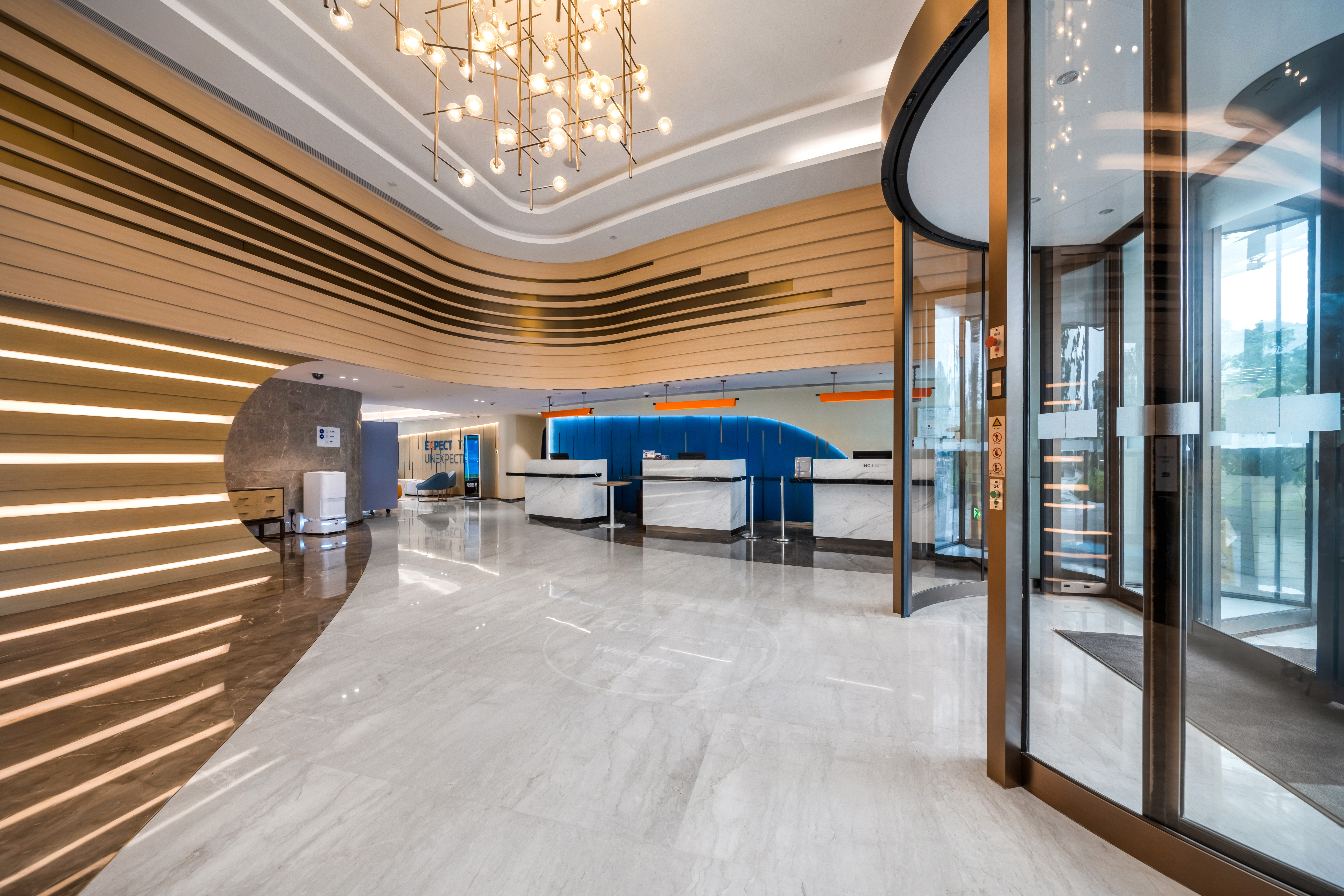 Holiday Inn Express Yibin 9/39