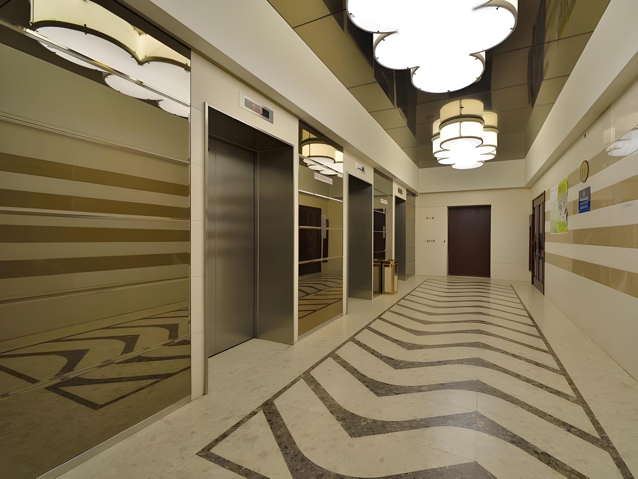 GreenTree Alliance Hotel (Beijing West Railway Station North Square Ruihai Building) 7/27