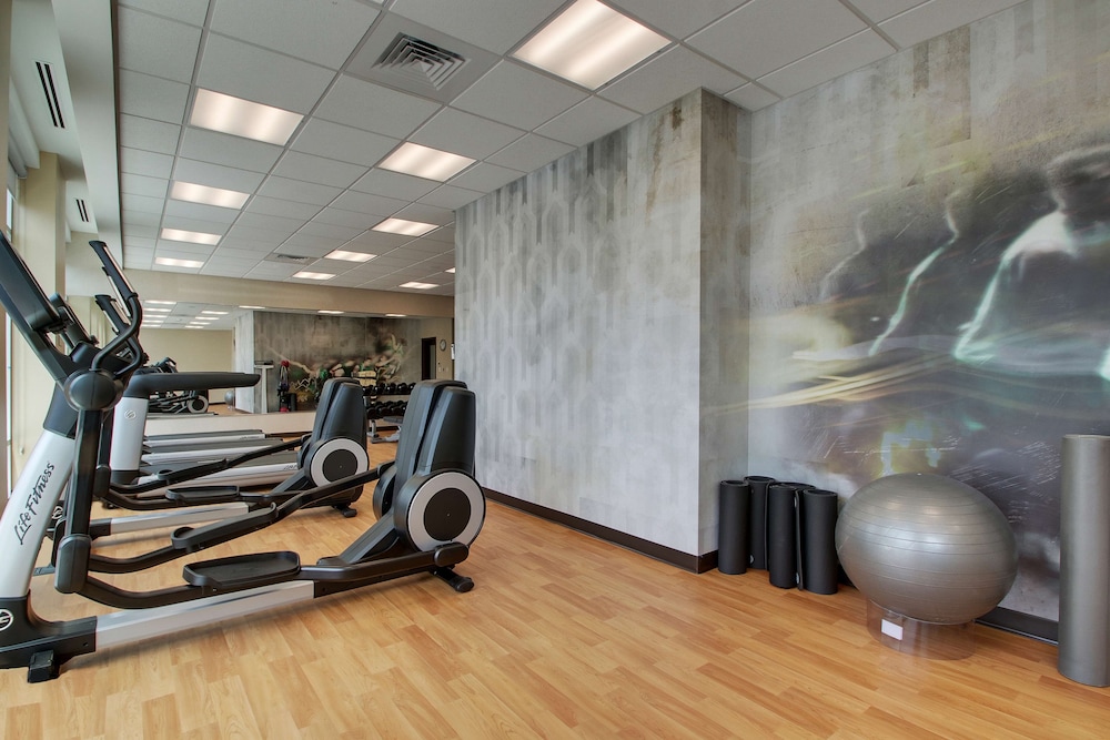 Hyatt Place Milwaukee Downtown 37/71