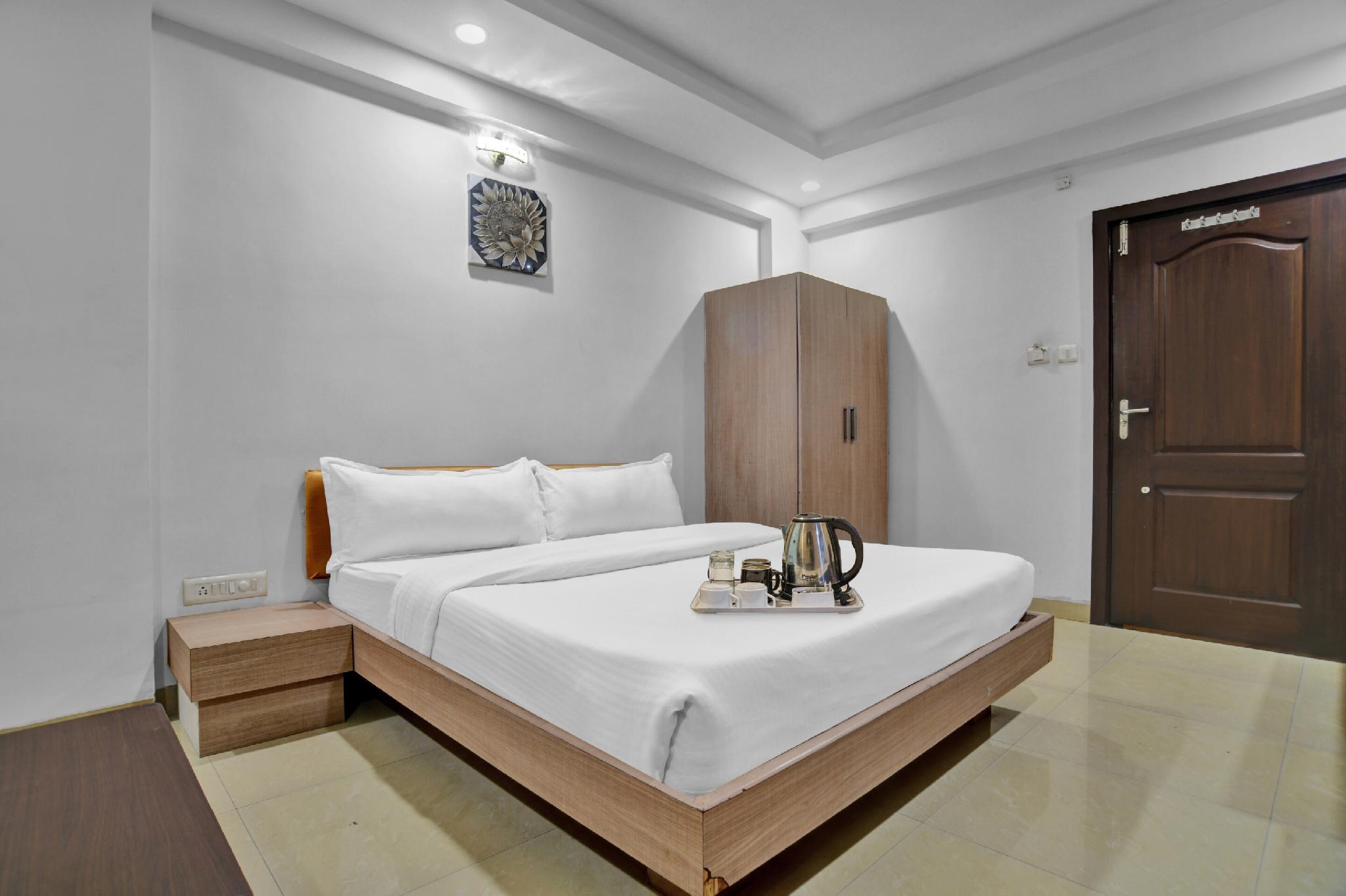 Super Townhouse Divya Palace 19/69