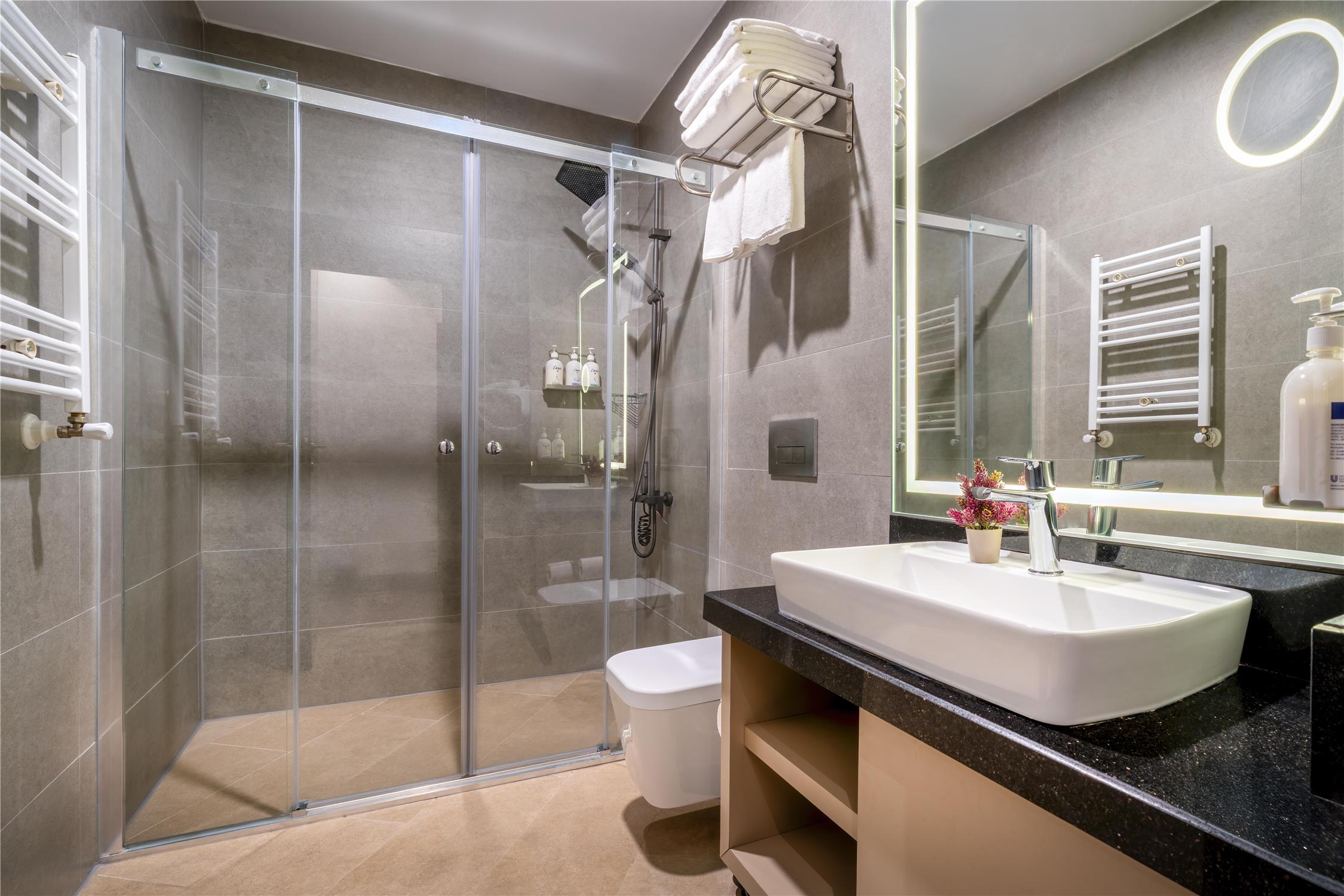 Best Western Premier Hidden Hills 54/56