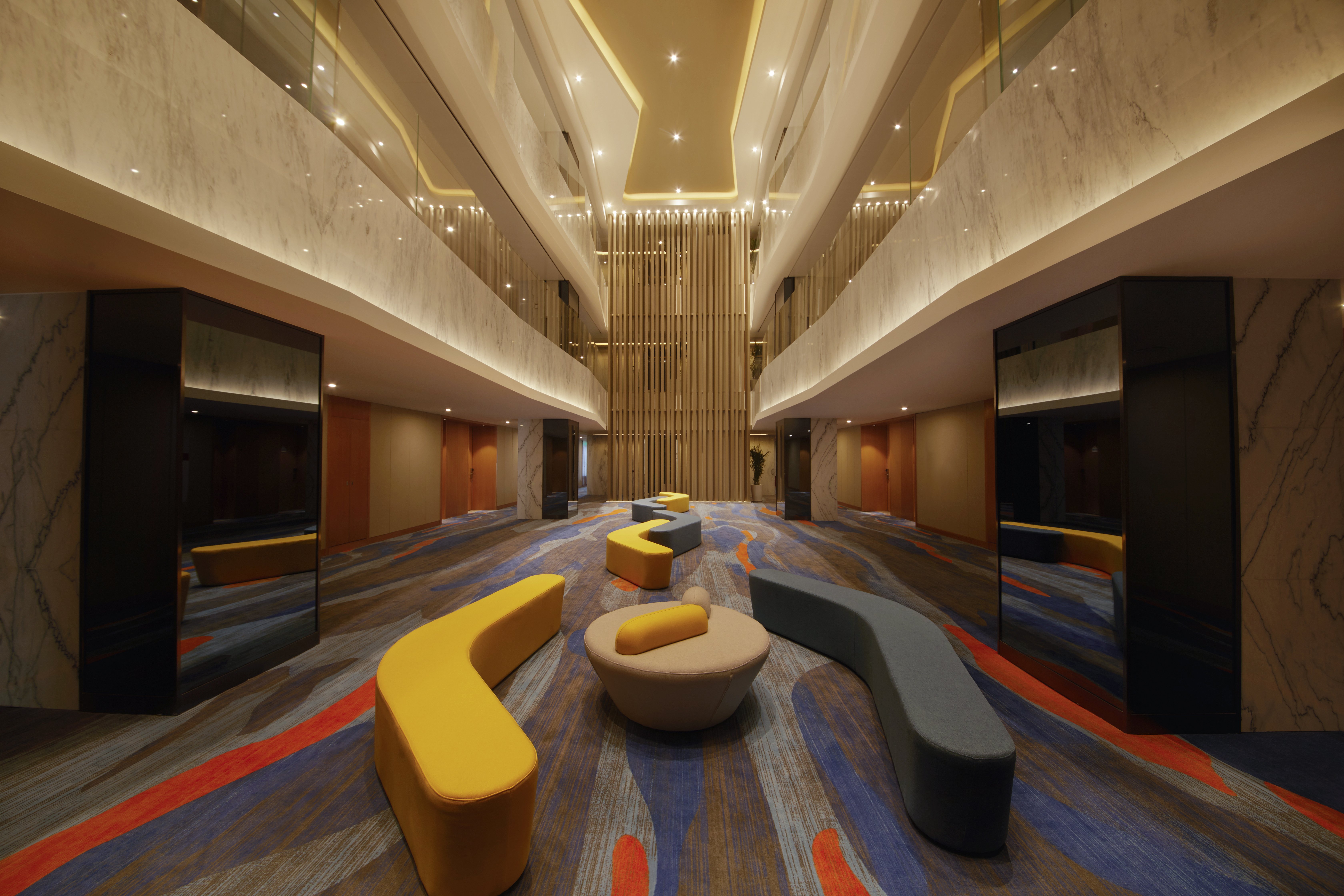 Holiday Inn Express Zhengzhou Zhengdong 45/73