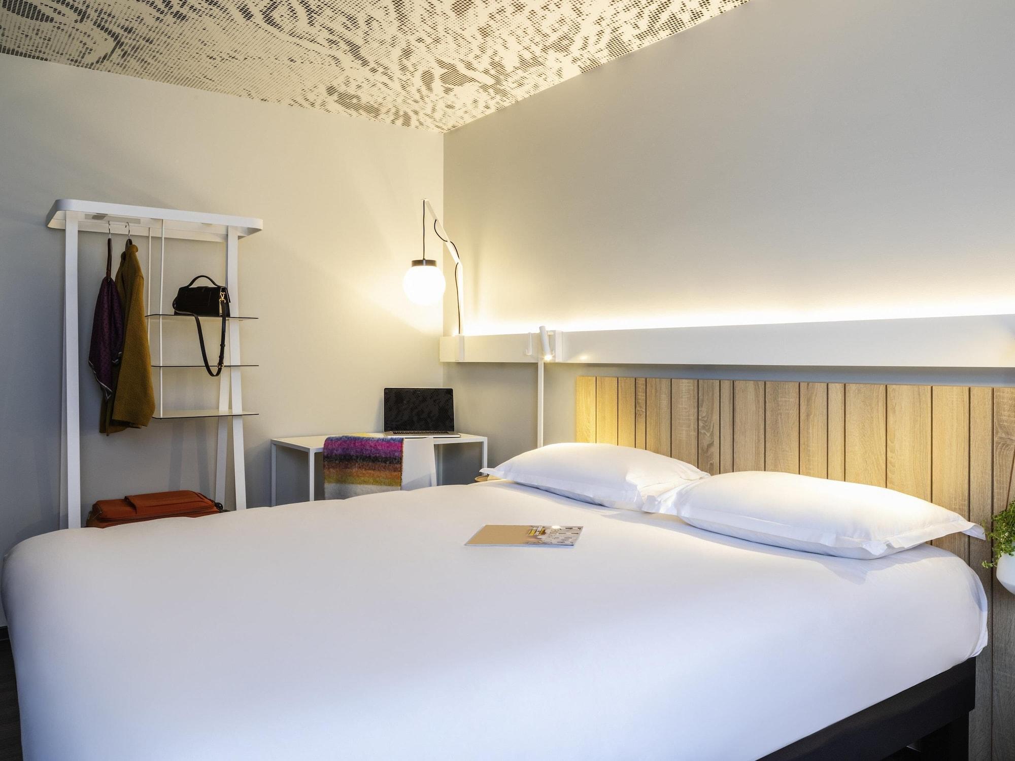 Standard, Multiple Beds