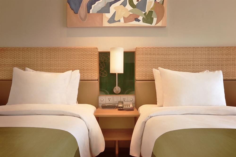 Diamond Hotel Kuta Bali (Ex Holiday Inn Express Bali Raya Kuta) 22/50