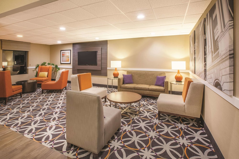 La Quinta Inn & Suites by Wyndham Mechanicsburg - Harrisburg 31/46