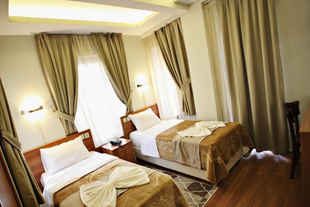 Taksim Palace Hotel 16/60