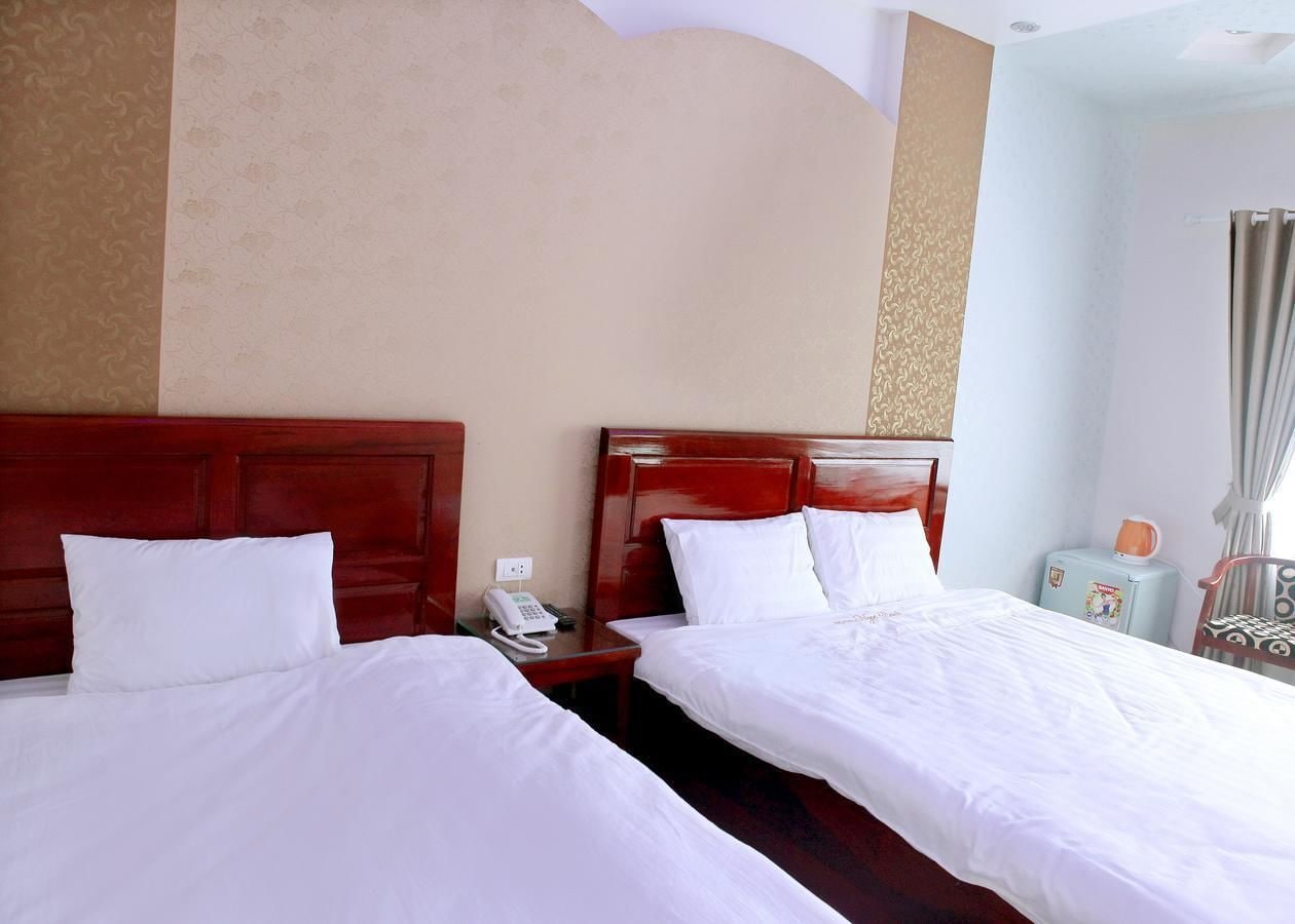 ROOM, TRIPLE, BALCONY