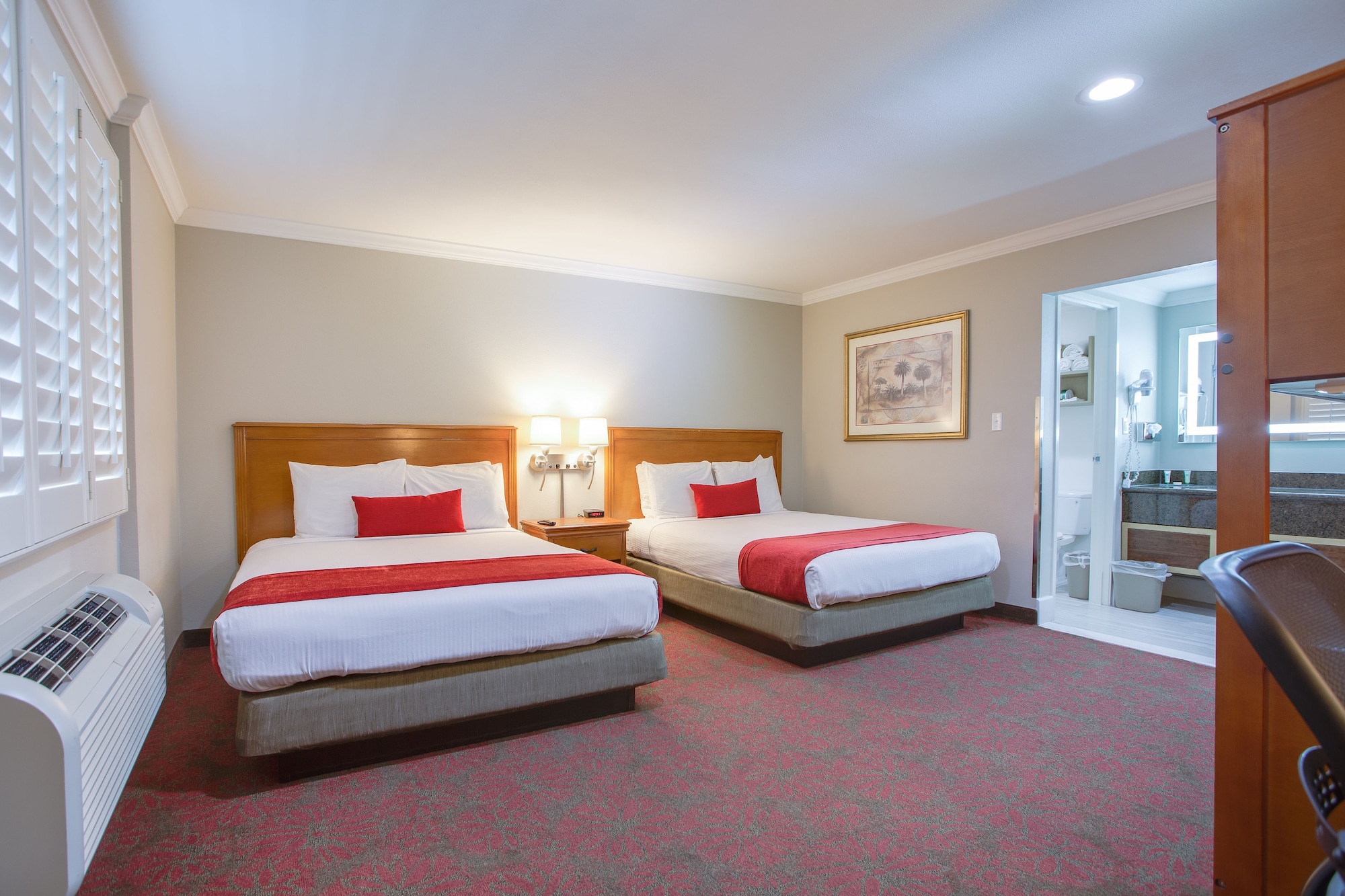 DELUXE, BUNK BED, 2 QUEEN BEDS, CHILD AREA