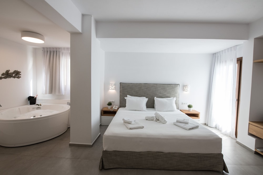 HONEYMOON, SUITE, INDOOR JETTED TUB