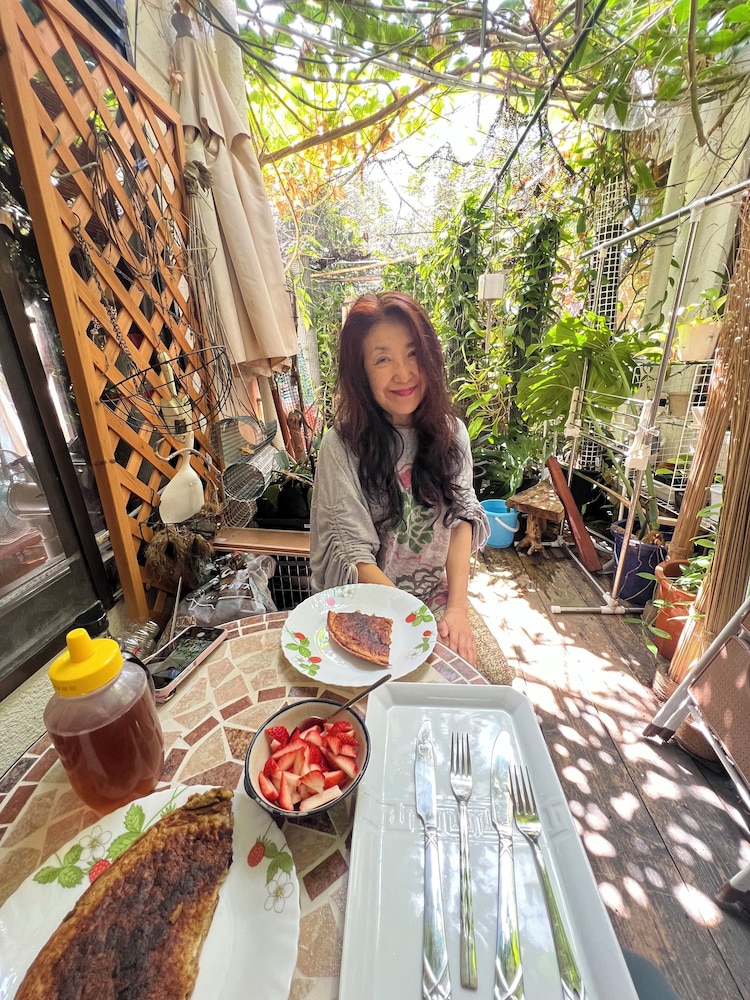 Milk-Ya Women-Only Guest House 41/50