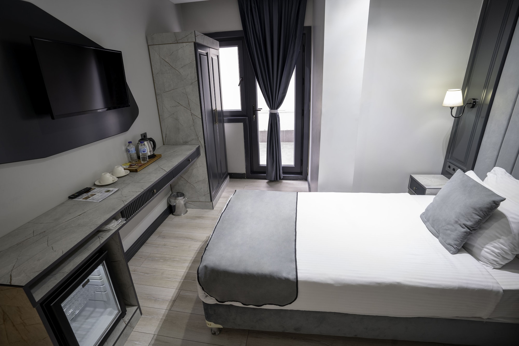 SUPERIOR, TWIN BEDS