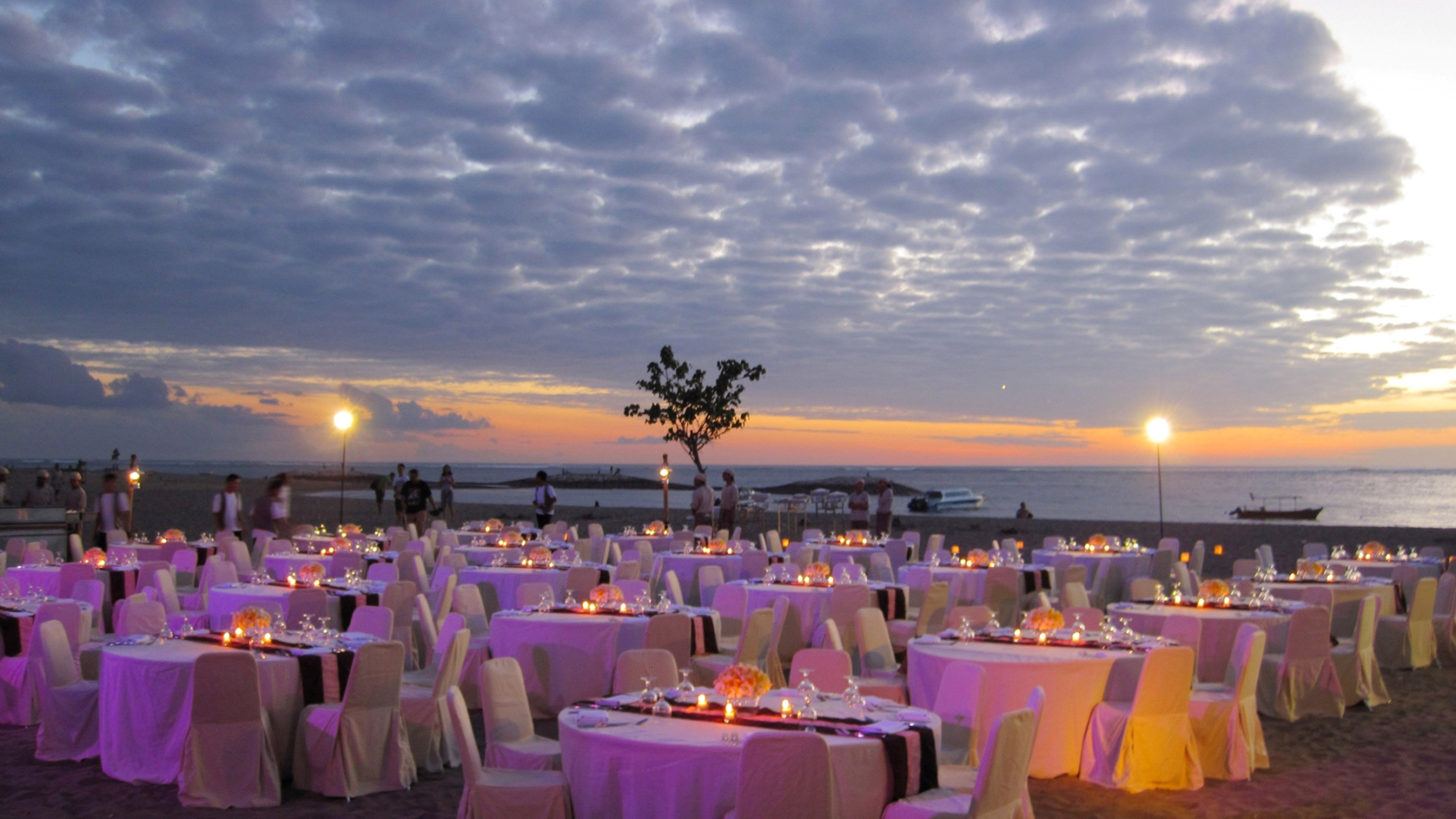 HOLIDAY INN RESORT BARUNA BALI 75/78
