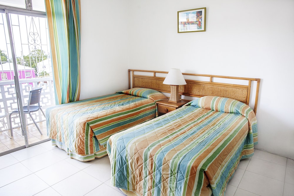 Adulo Apartments 14/48