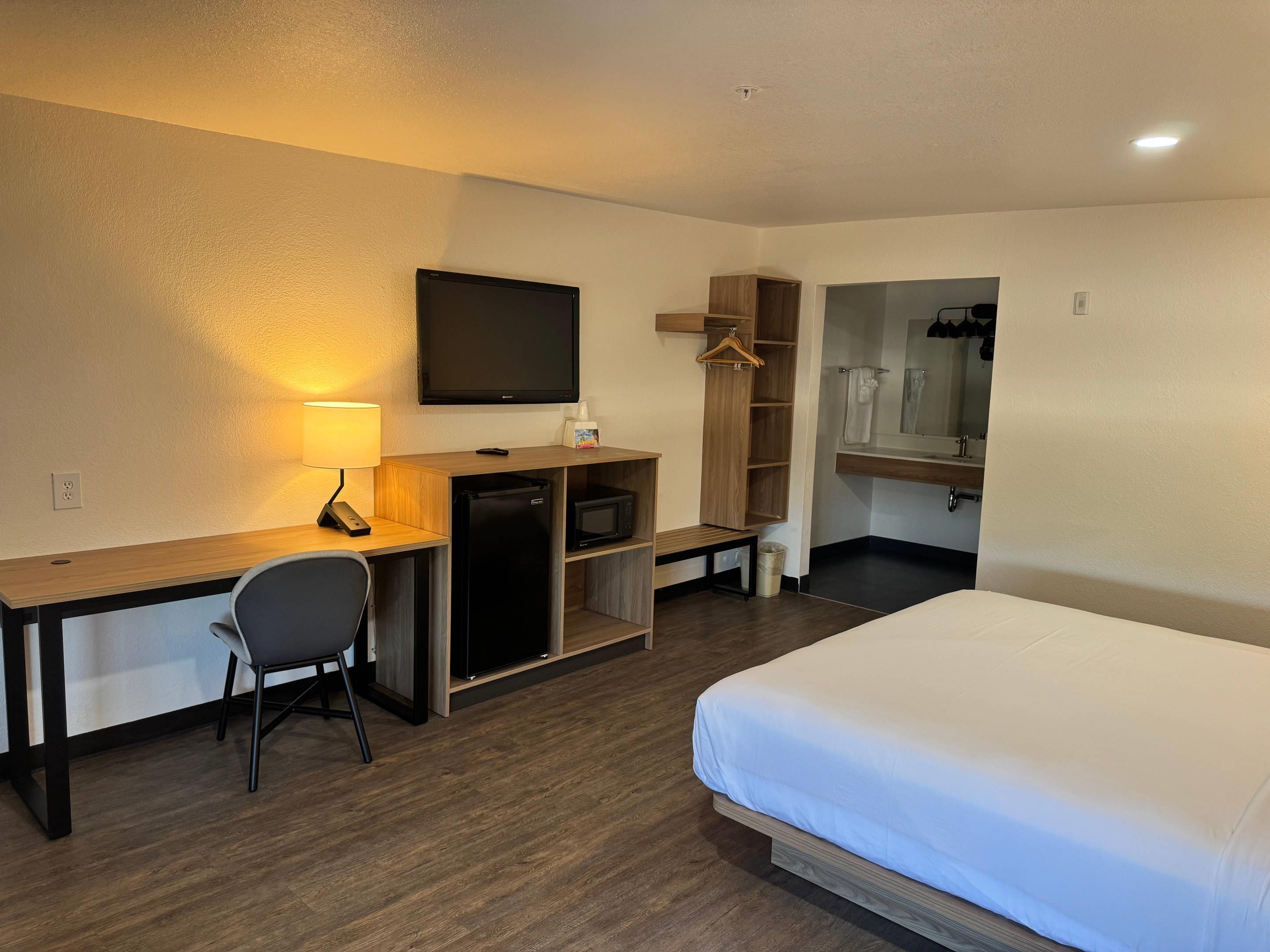 Room, Queen Bed