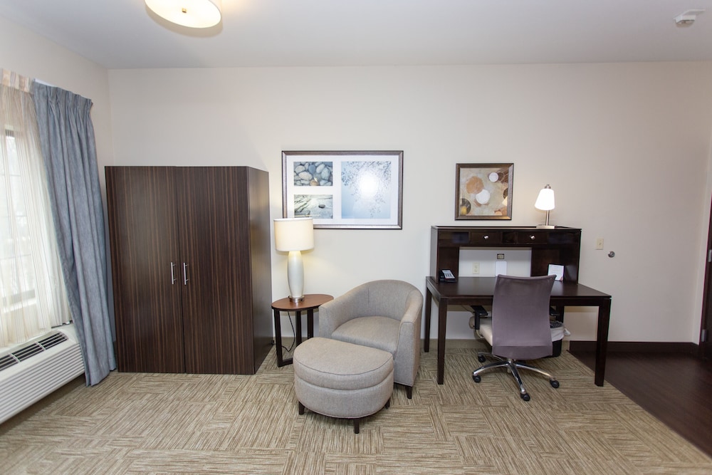 STAYBRIDGE SUITES BOWLING GREEN 58/68