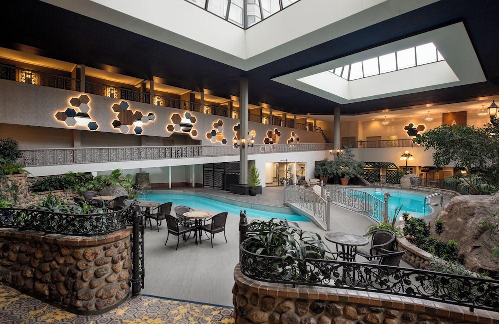 Saskatoon Inn 6/55