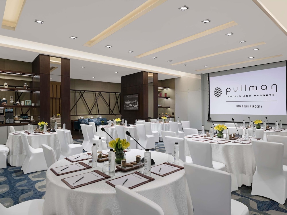Novotel New Delhi Aerocity 55/64