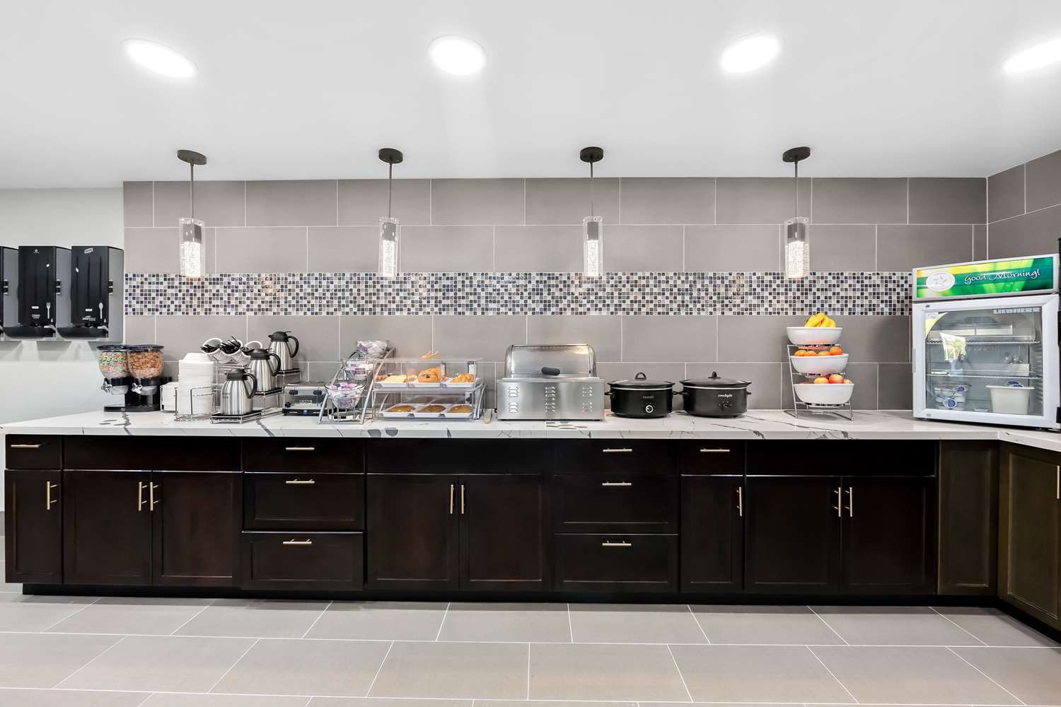 Clarion Inn & Suites near the Leconte Center Pigeon Forge 12/15