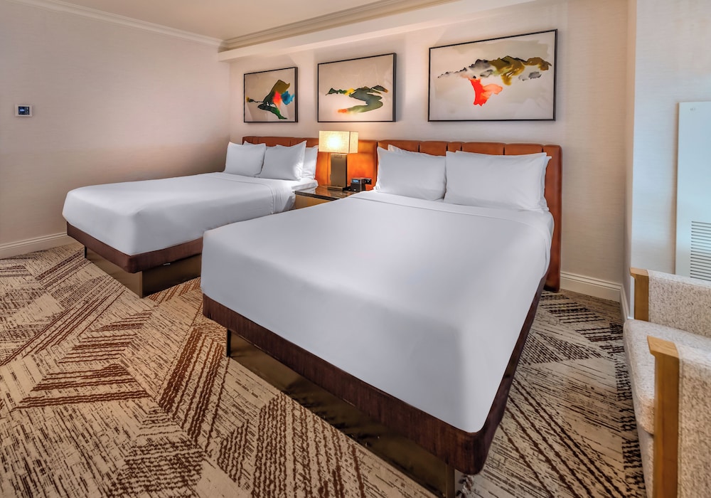 Atlantis Casino Resort Spa Reno 13/46