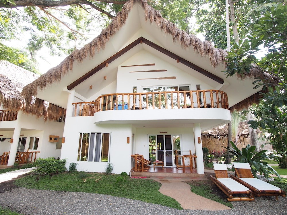 Pura Vida Beach And Dive Resort 4/61