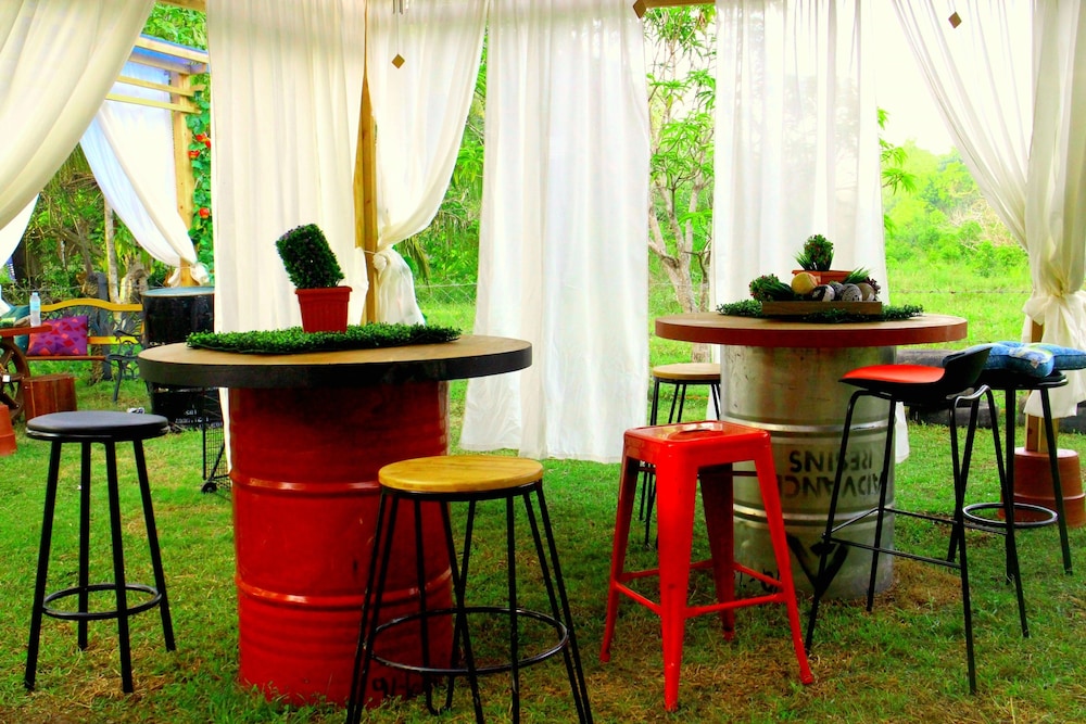 Sea Breeze Hostel 7/15