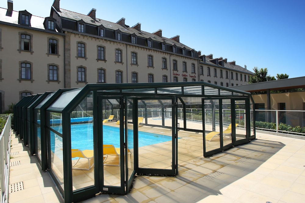Vacanceole Le Duguesclin in DINAN