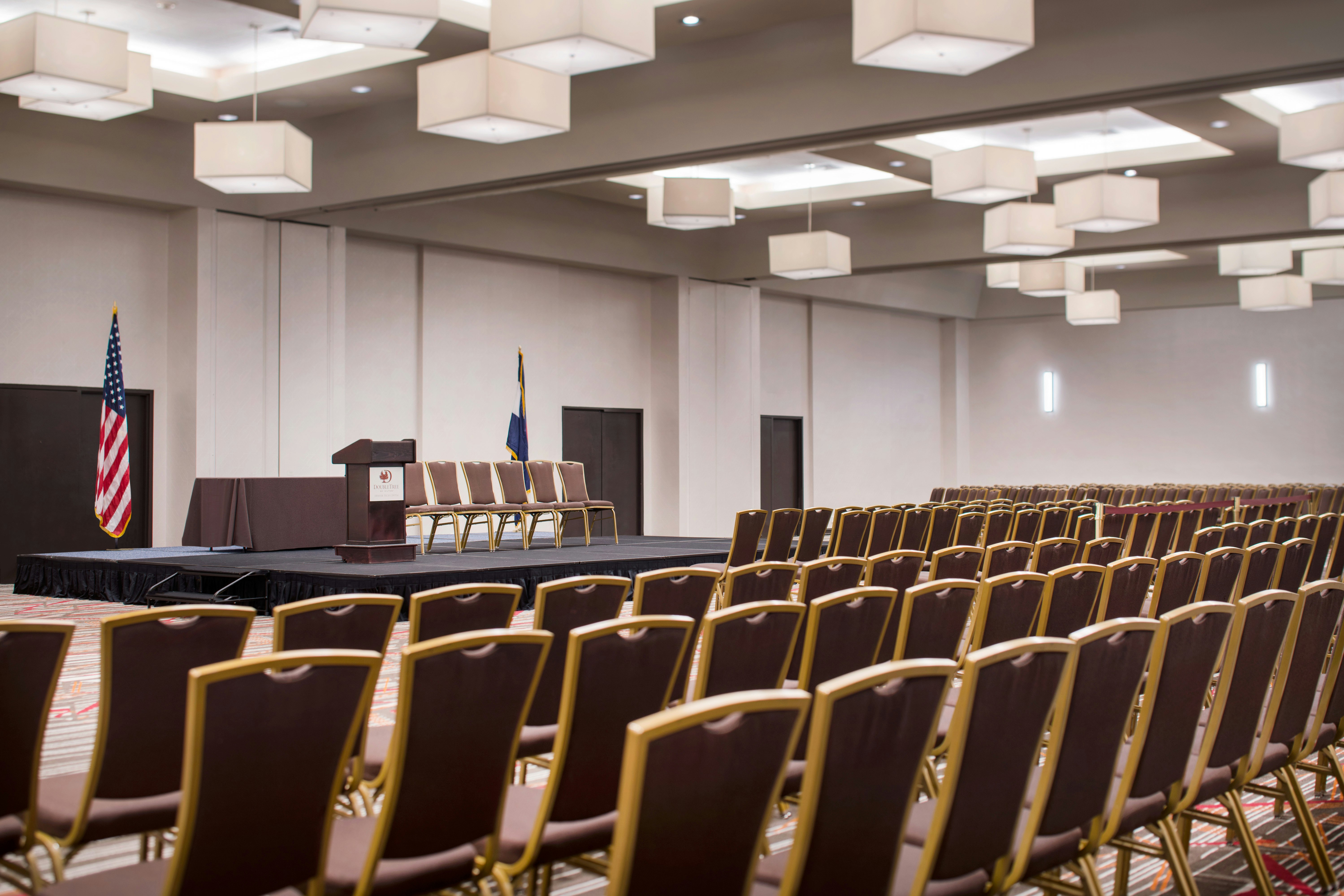 DoubleTree by Hilton Denver Tech Center 32/42