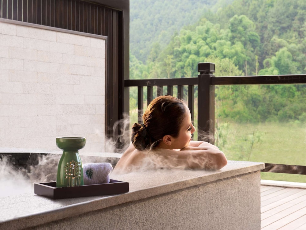 Banyan Tree Chongqing Beibei 24/50