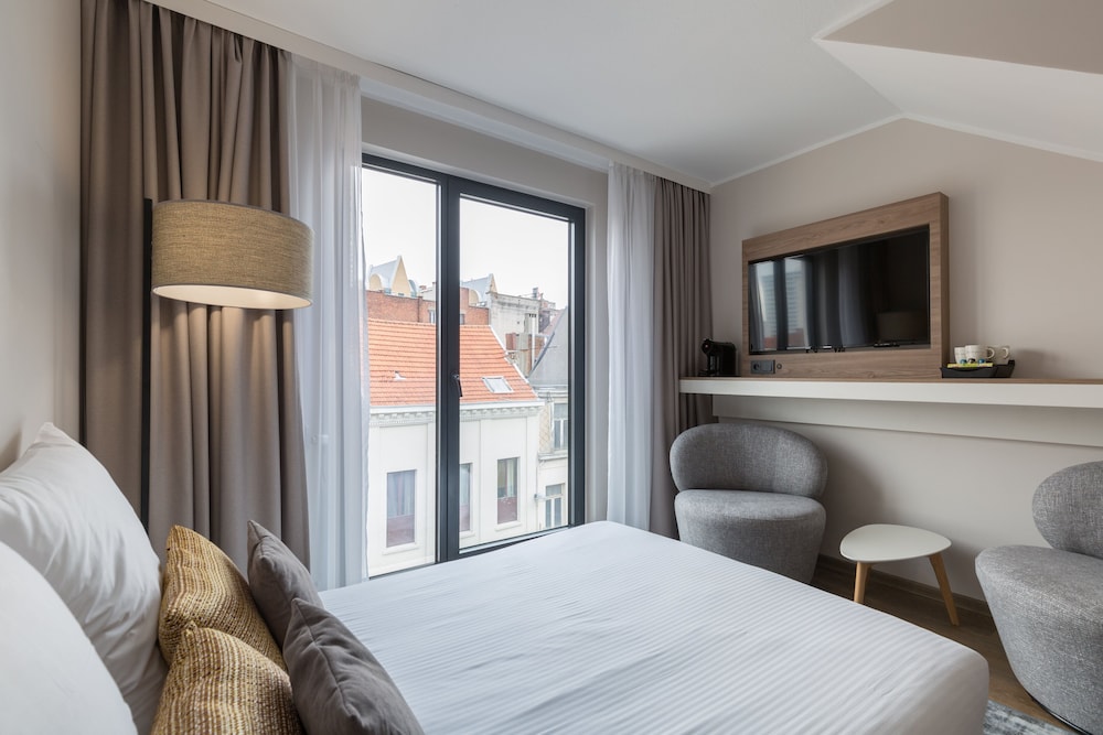 Studio, 4 Beds, Twin Beds