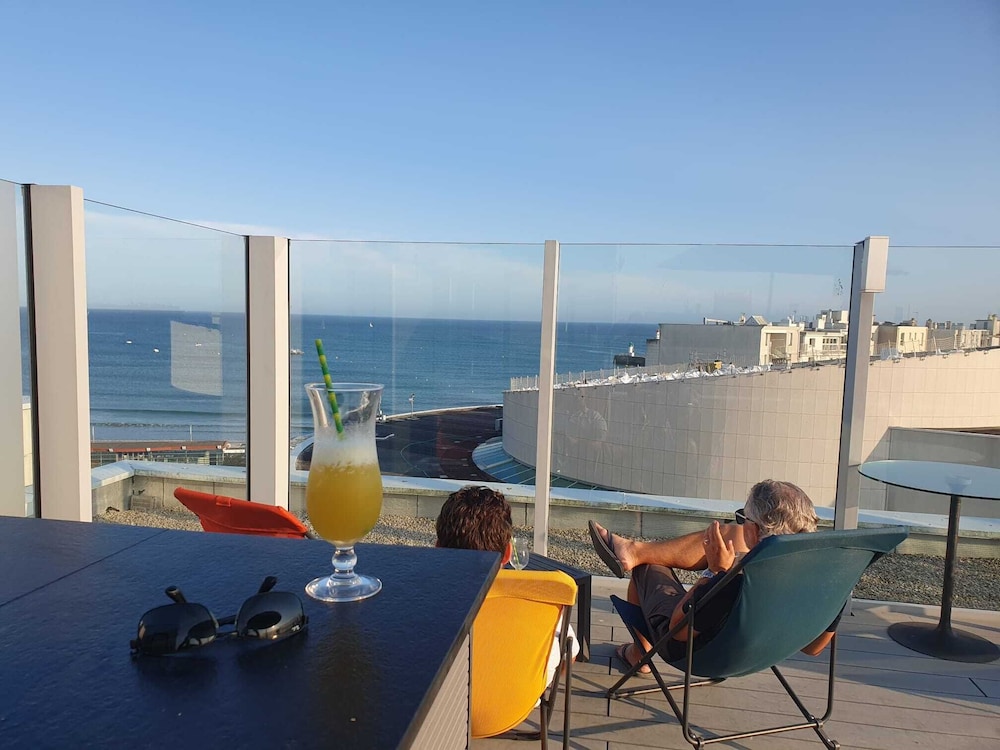 Kyriad Prestige Les Sables D Olonne Plage Centre Des Congres 32/65