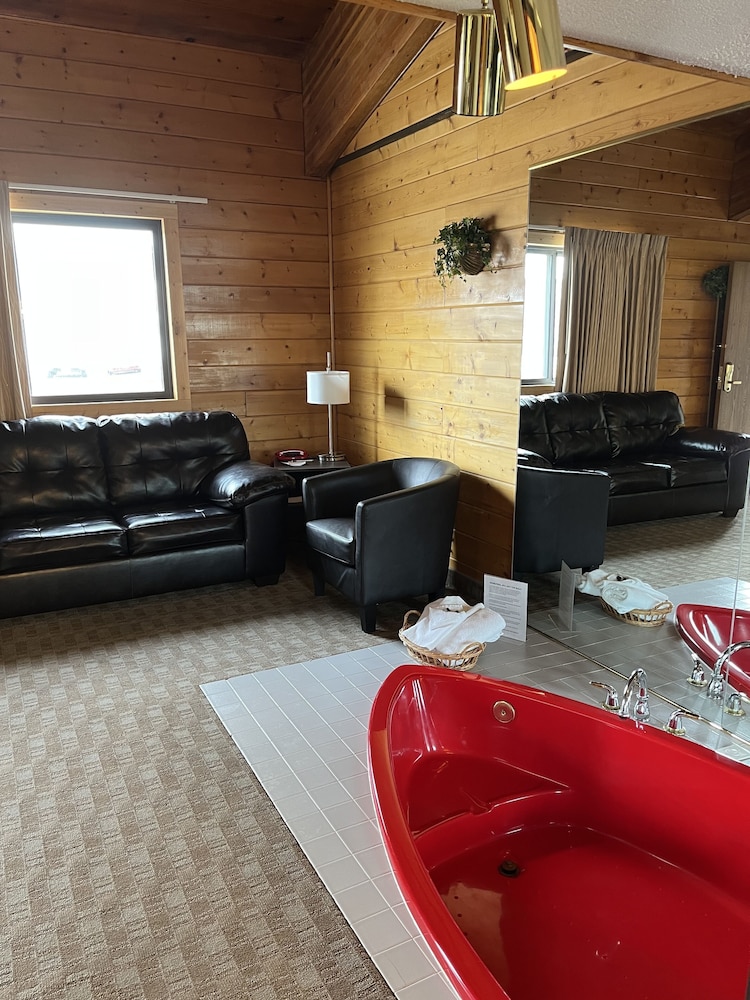 Super 8 By Wyndham Sturgis 25/27