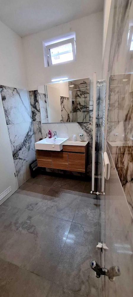 Hotel Rheintal 37/49