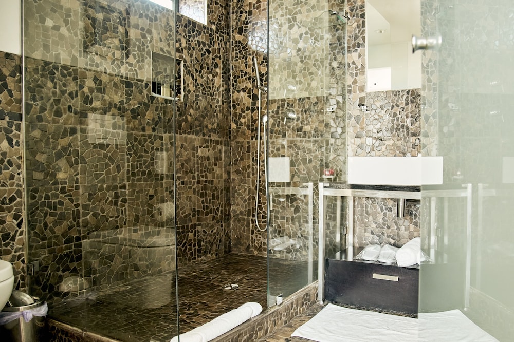 Dysart Boutique Hotel 47/50