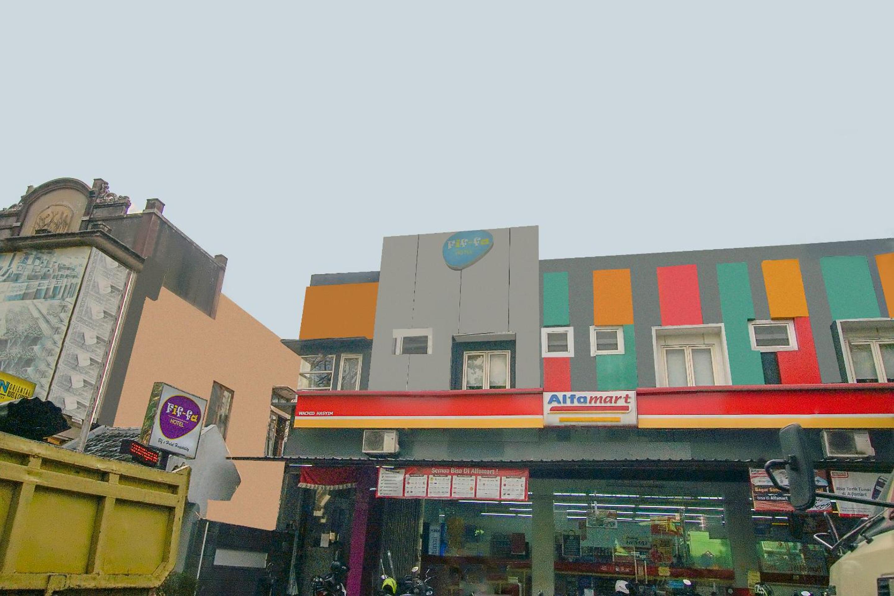 OYO 3808 Fif fa Hotel Kauman 2/56