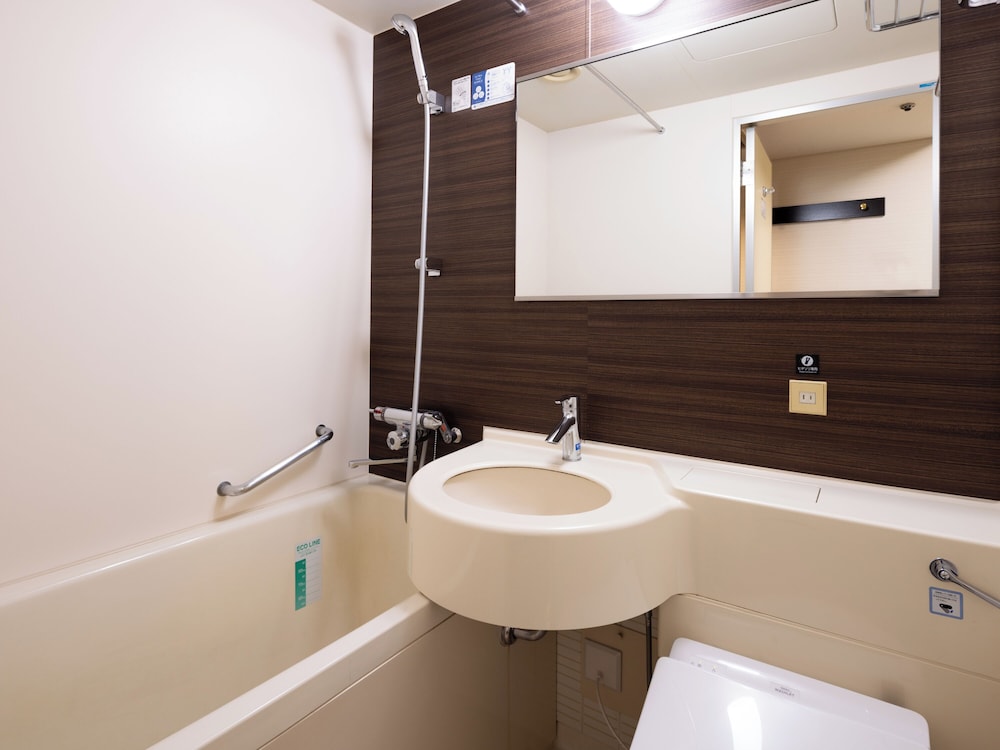 Apa Hotel Tsuruoka-Ekimae 56/57