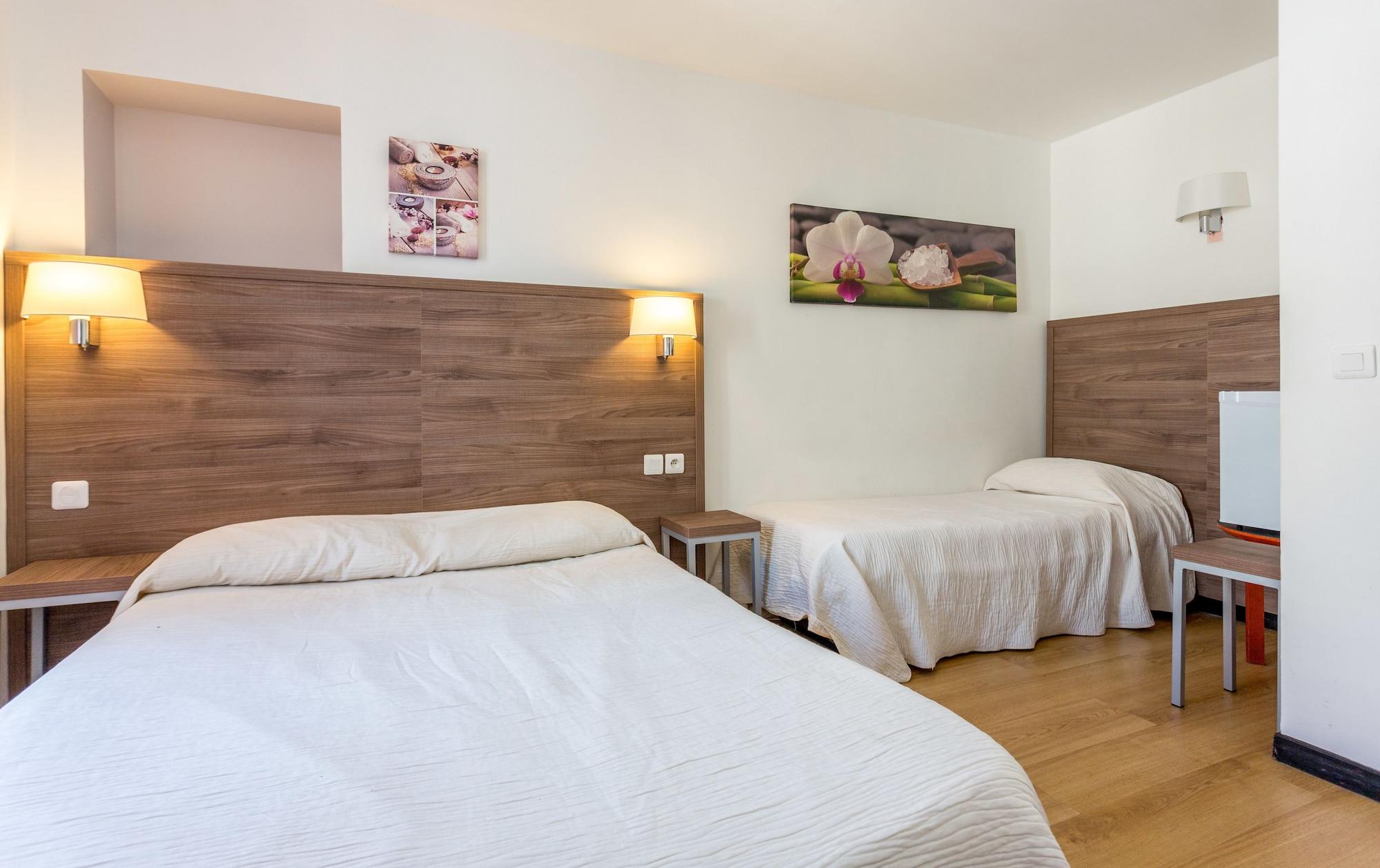 Victory Hotel Galou 7/42