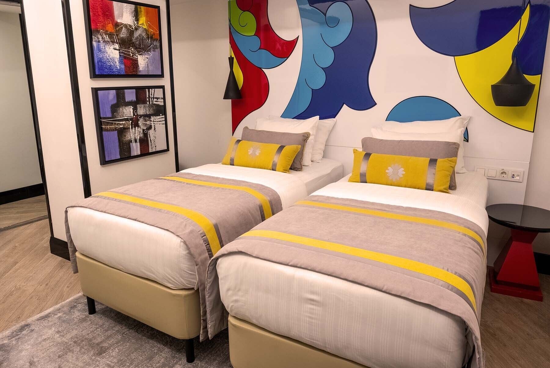STANDARD, TWIN BEDS