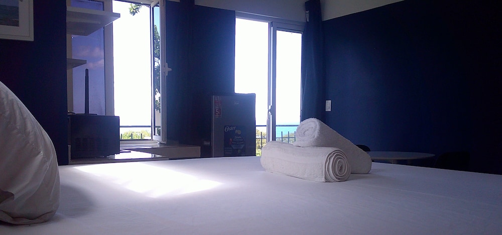 E&amp;J Boutique Residences 12/50
