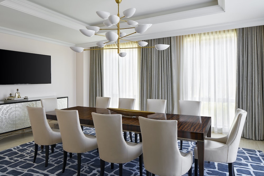 Four Seasons Hotel Washington, DC 67/75