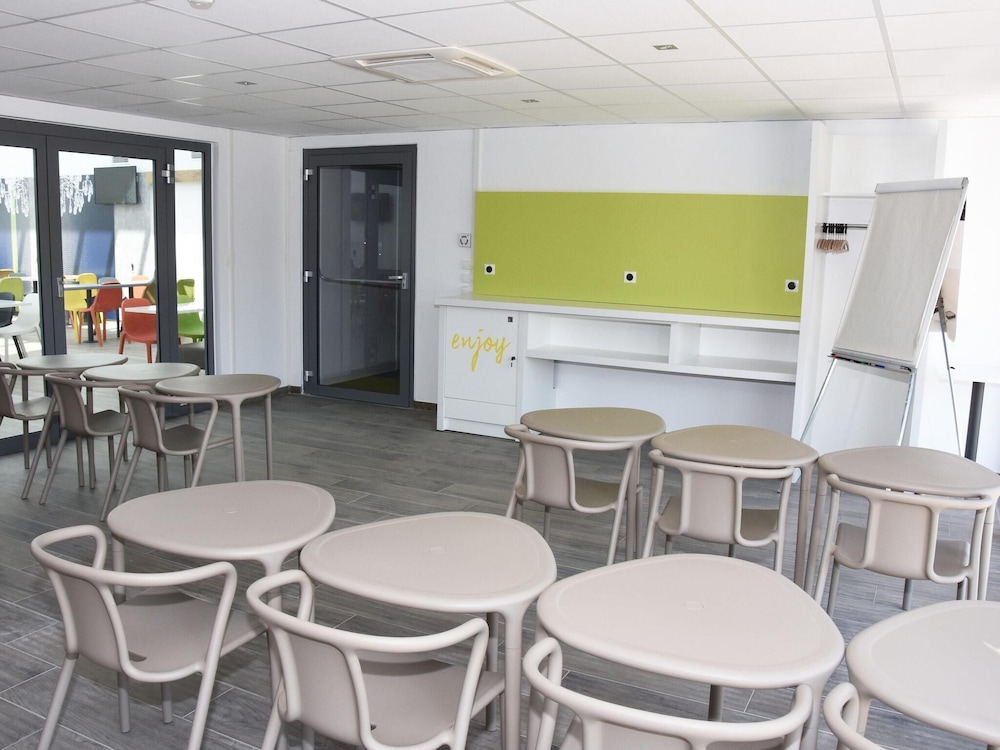 ibis budget Langres 50/52