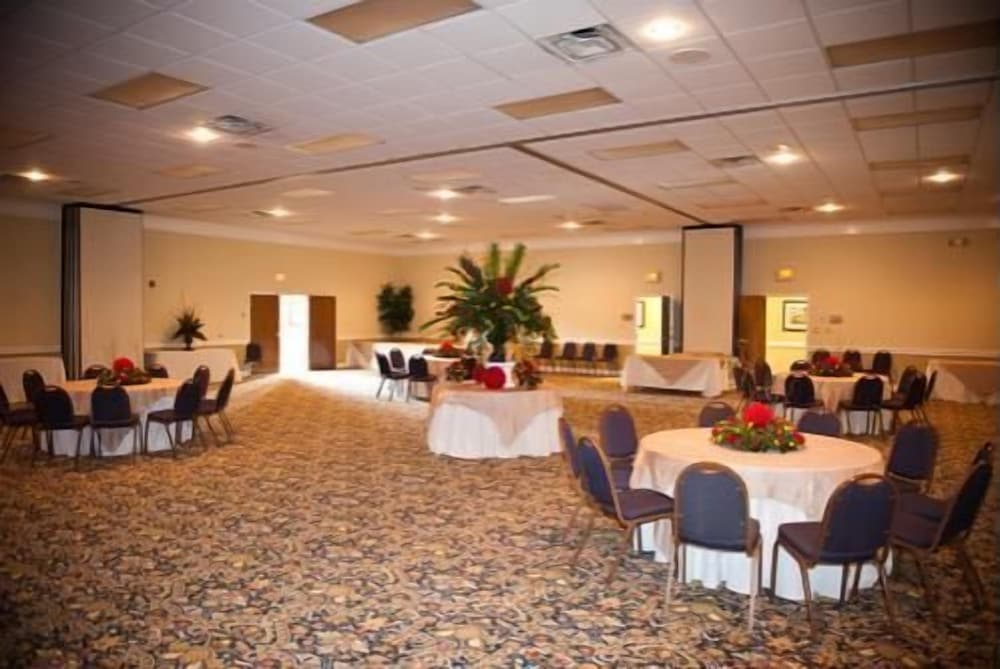 Merry Acres Inn 28/50