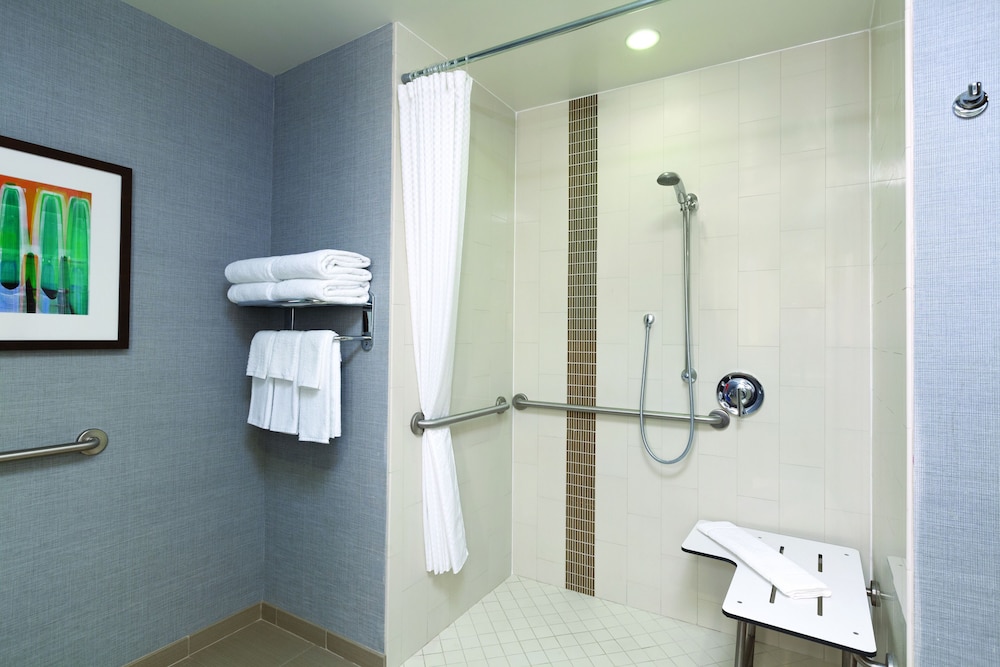 Hyatt Place Waco 9/38