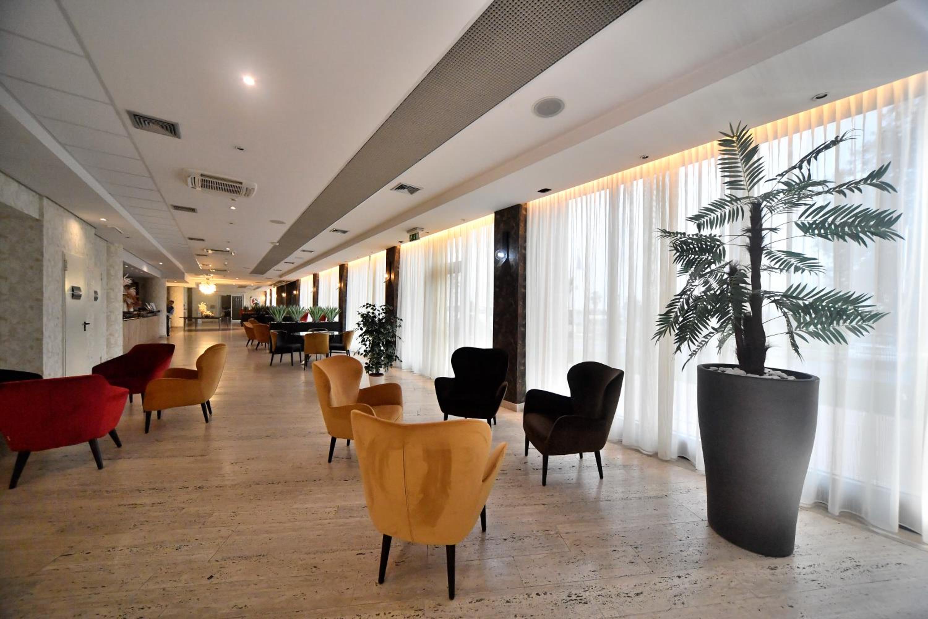 Palace Inn 38/56
