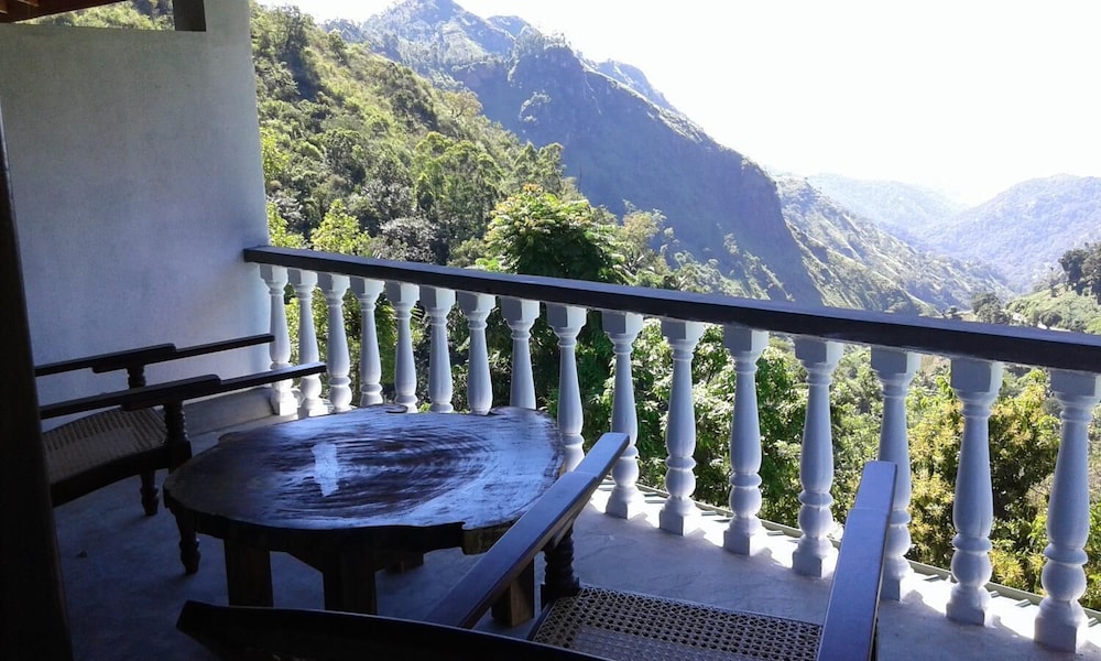 Misty Hills Ella Resort 35/43