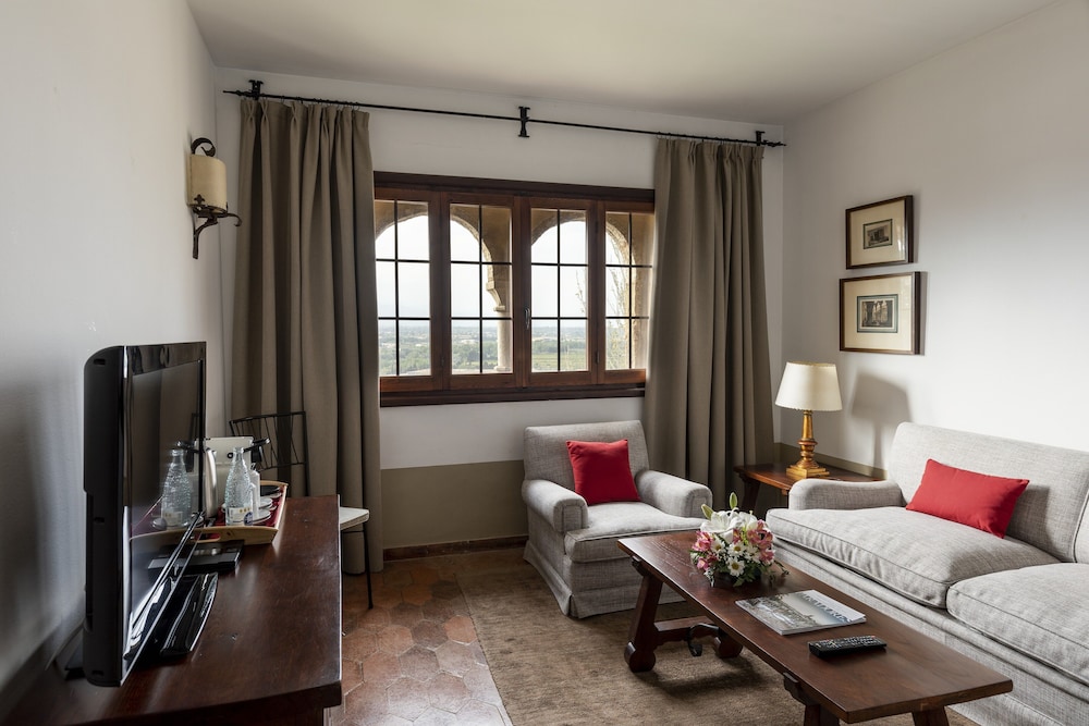 Parador De Tortosa 24/65
